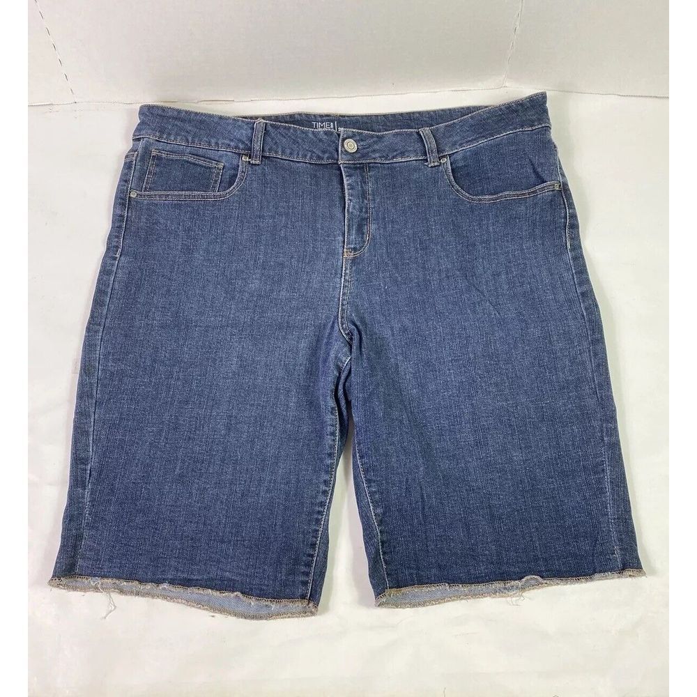 Time And Tru Shorts Bermuda‎ Womens Size 20 Blue Denim Stretch Raw Hem mid rise